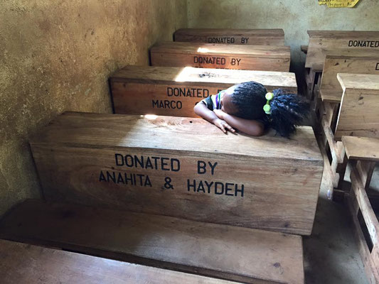 Micky & Mwarambo African Kids Care - DESK